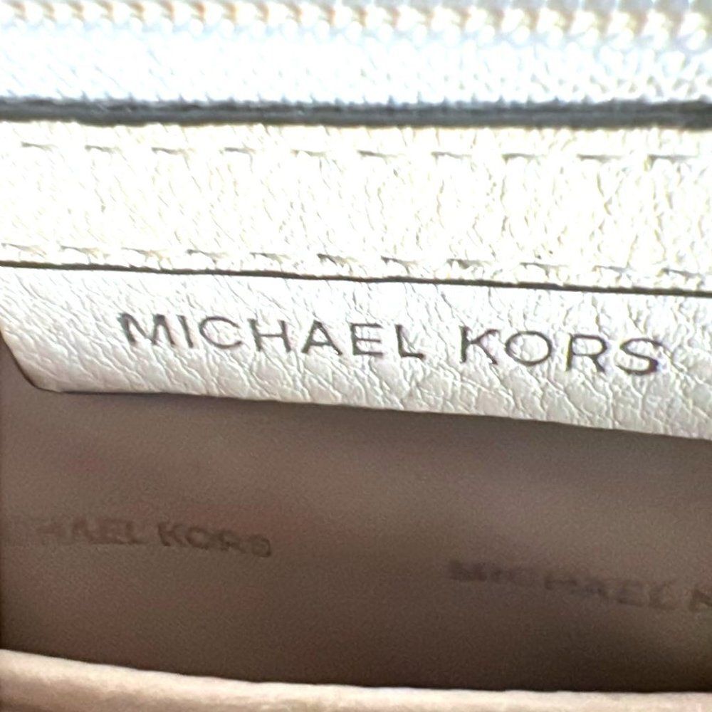 Michael Kors Jessa Convertible Backpack - Excellent Used Condition - Picture 8 of 12